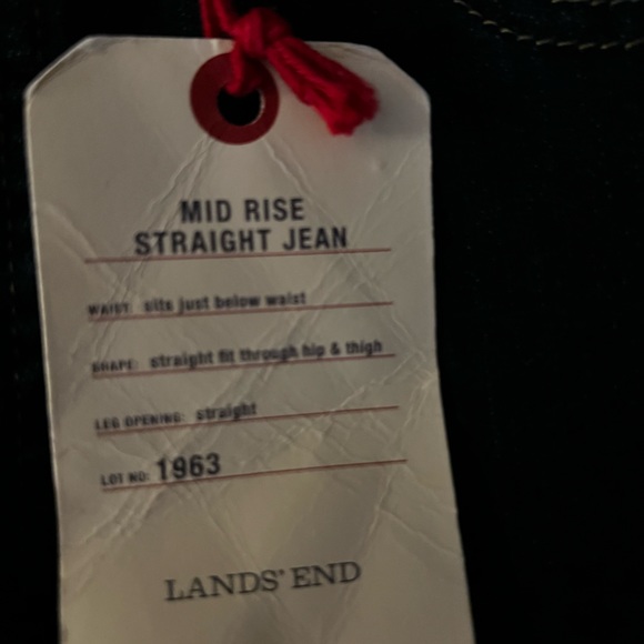 NWOT, Eddie Bauer denim jeans. Size 4. Straight legs - Picture 6 of 9